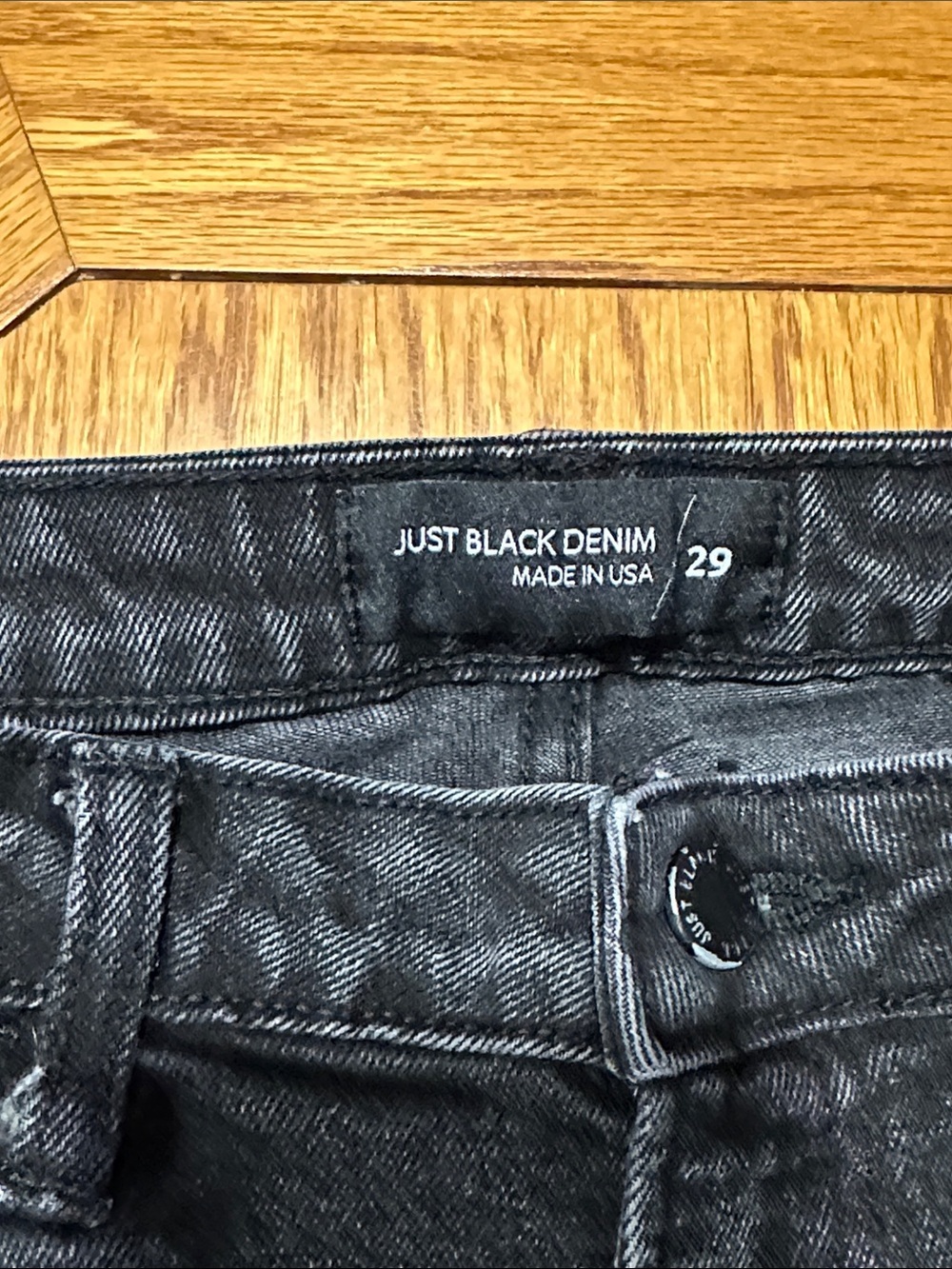 *JUST BLACK* Black Raw Hem High-Rise Straight Leg Denim Made In USA Jeans Sz 29 - Picture 3 of 8